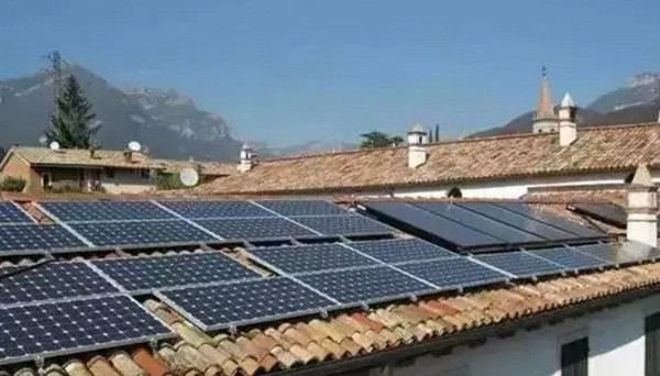 江西屋頂光伏發(fā)電告訴你農(nóng)村怎么做？